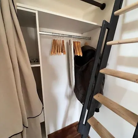 Апартаменти With Mediterranean Charm In The Heart Of The Provencal Market Антіб