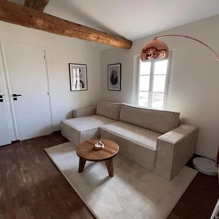 Daire With Mediterranean Charm In The Heart Of The Provencal Market