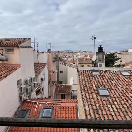 With Mediterranean Charm In The Heart Of The Provencal Market Apartment *