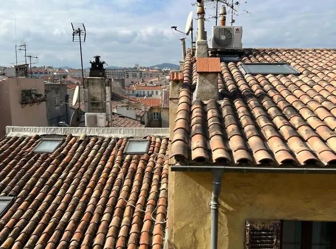 With Mediterranean Charm In The Heart Of The Provencal Market